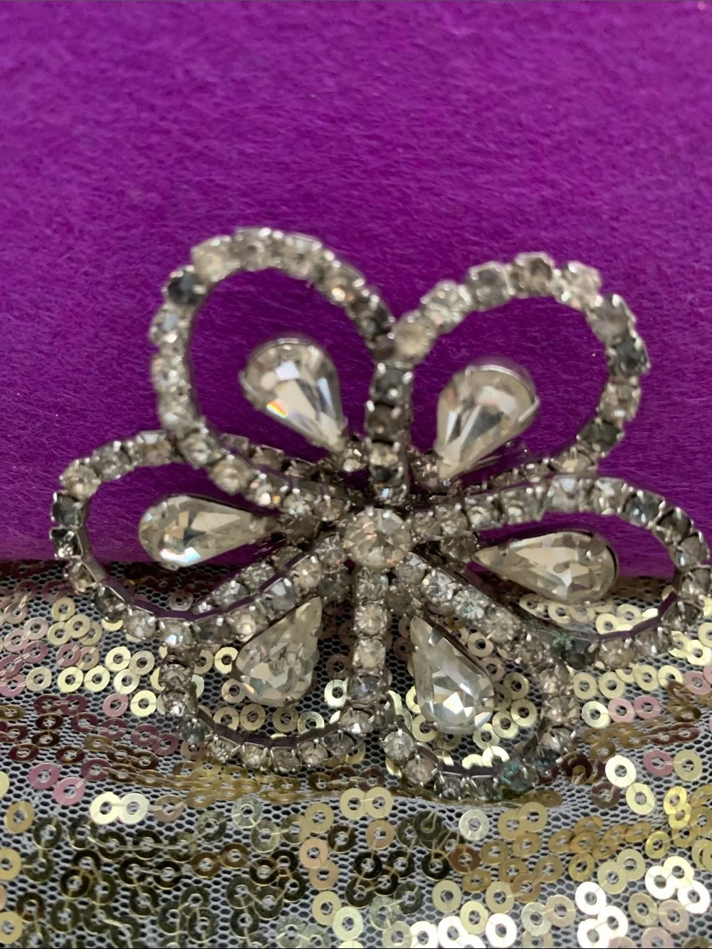 N/A elegant crystal